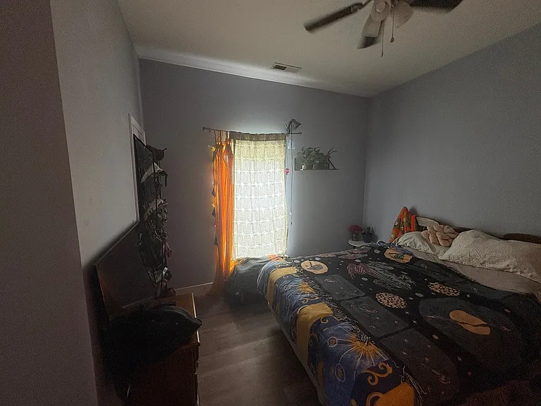 1219 Delaware Ave — Photo 15