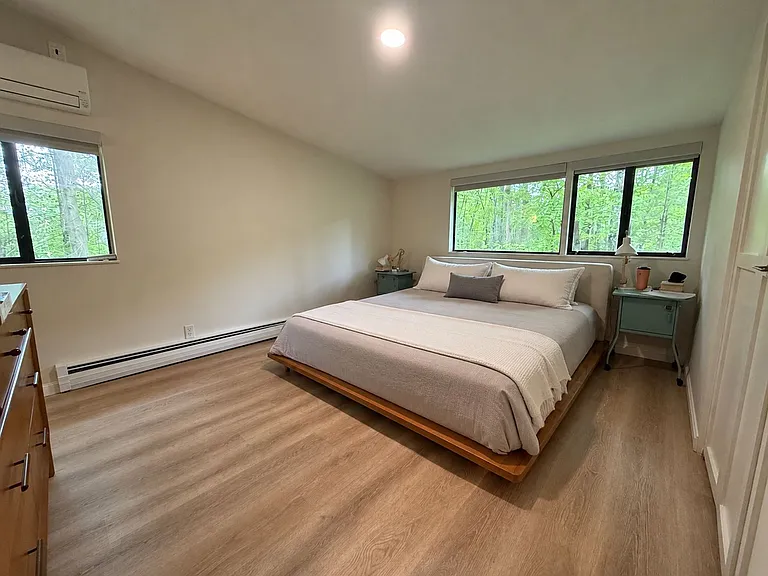 5 Gould Rd — Photo 2