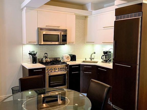 3rd image of 248 E 49th St APT 4A