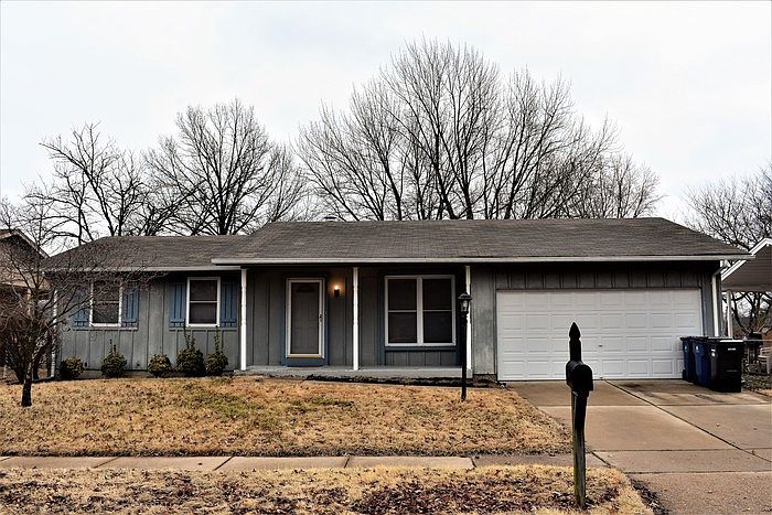 1st image of 3016 Oriental Dr