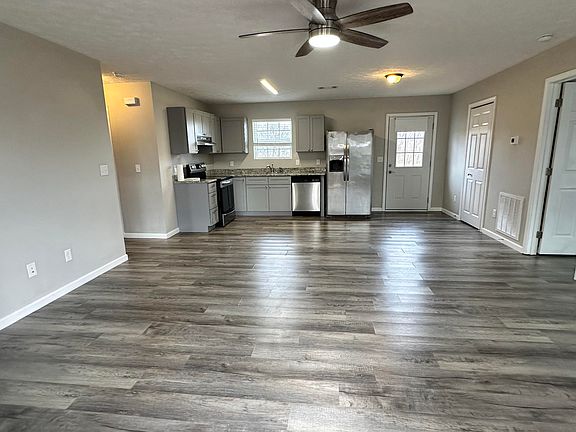 3rd image of 719 Parsonage Rd