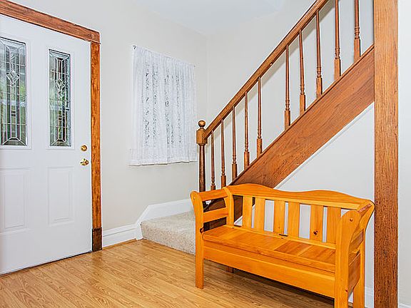 5th image of 524 S Oak Park Ave