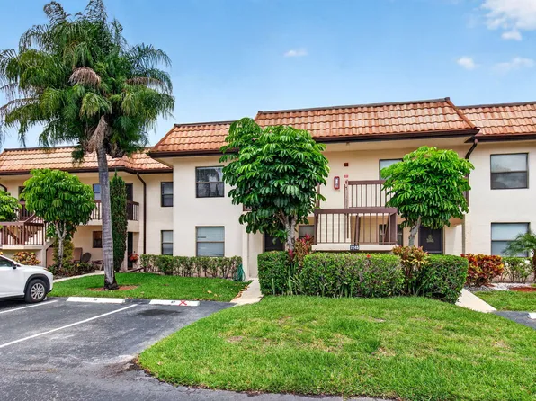 7245 Golf Colony Court #205, Lake Worth, FL 33467