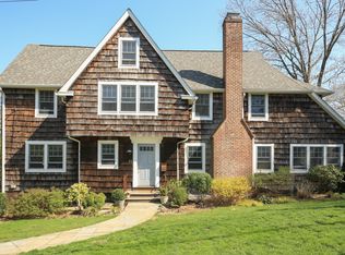 23 Club Way, Hartsdale, NY 10530