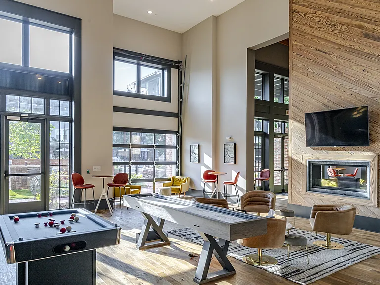 Bluebird Row Apartments — Photo 18