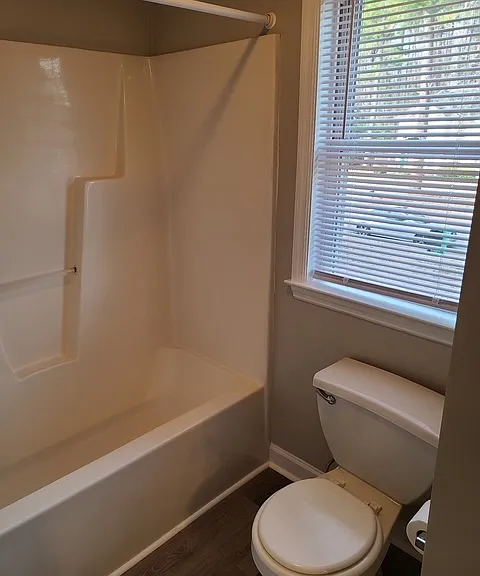 109 Laura Ln #B — Photo 9