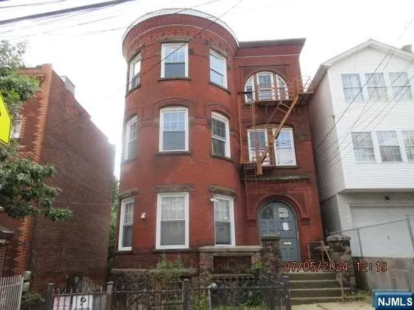 126-128 3rd Ave, Newark, NJ 07104