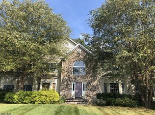 10 Noa Ct, Mount Olive Twp, NJ 07840
