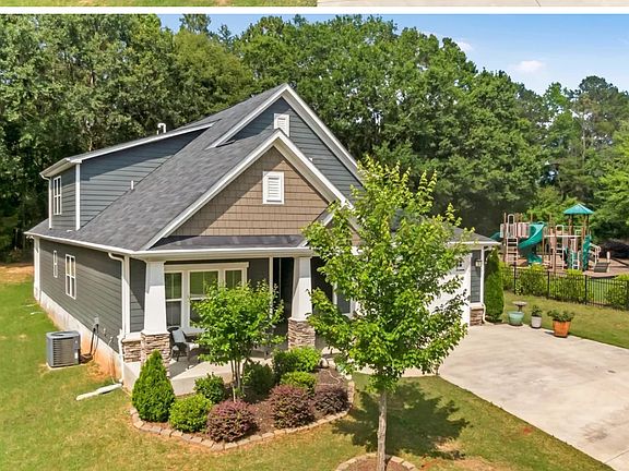 3rd image of 500 Briar Oaks Ln