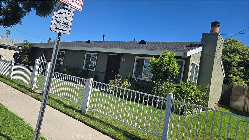 3 bed, 1300 sqft, $3,500 — Photo 4