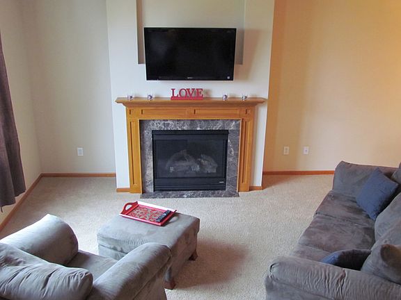 2nd image of 3333 Cherry Ln Unit B