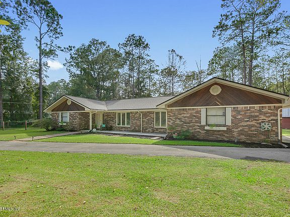 3rd image of 11786 Tierra Verde Ln