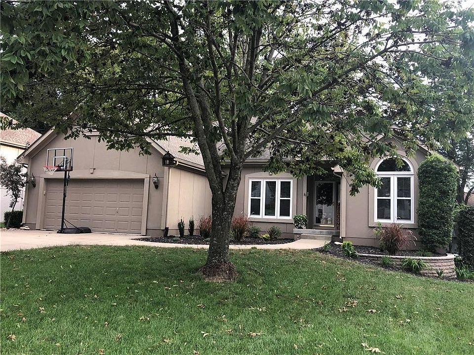 1st image of 1510 NE Craigievar Ct
