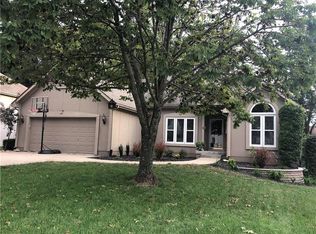1510 NE Craigievar Ct, Blue Springs, MO 64014