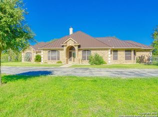 117 Shannon Ridge Dr, Floresville, TX 78114