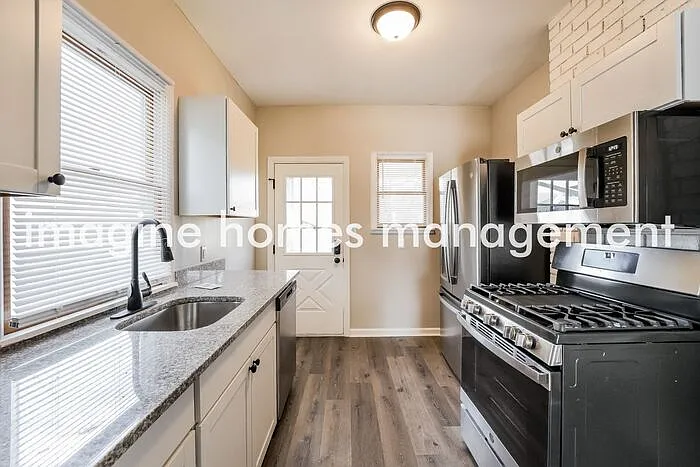 506 Lombard St — Photo 5