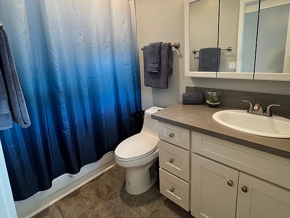 5th image of 282 Aukahi St