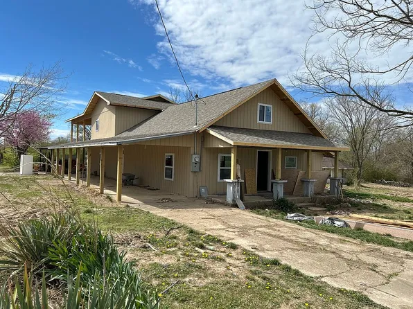 400 Kirkland St, Gassville, AR 72635