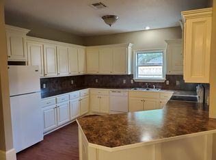 1107 Brown Ln, Lake Charles, LA 70605