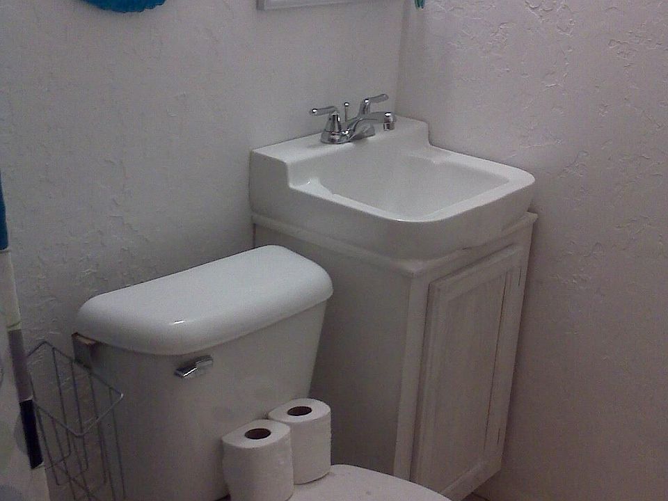 2nd image of 5338 NW Elm Ave
