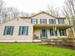 5882 Limeport Rd, Emmaus, PA 18049