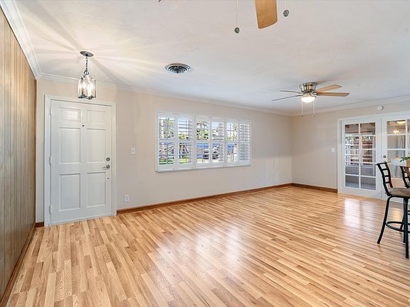 4th image of 2107 N 15TH Avenue