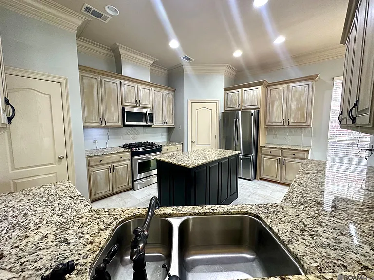 39339 Magazine Ave — Photo 9