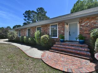 114 Lansdowne Rd, Wilmington, NC 28409