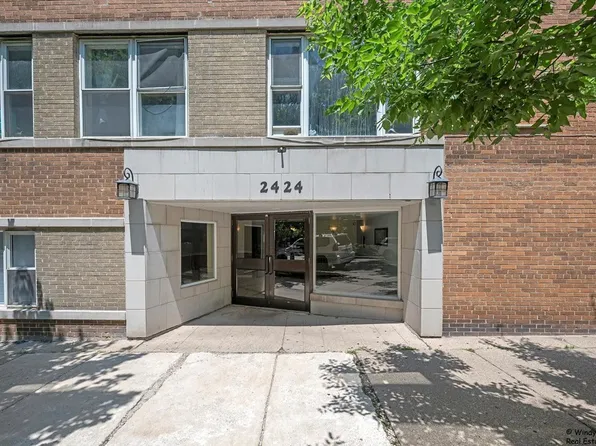 2424 W Estes Ave APT 3A, Chicago, IL 60645