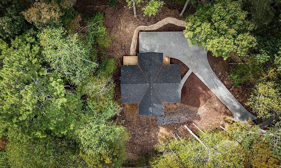 40th image of this home