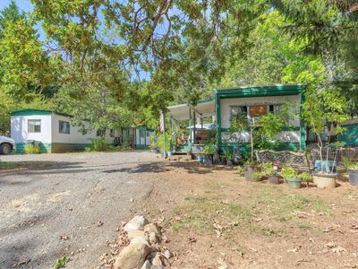 138 S Kerby Ave, Cave Junction, OR, 97523