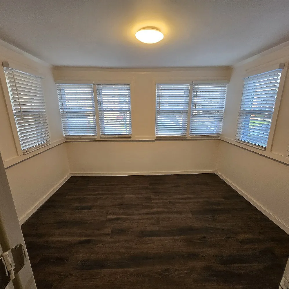 Desirable One-Bedroom Apartment in Prime Location! — Photo 4
