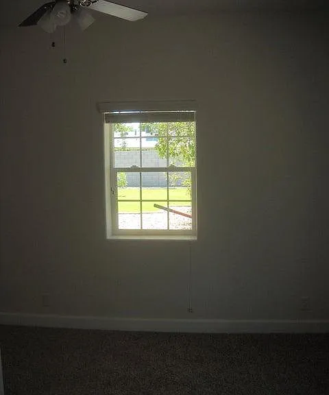 909 E Orange Dr — Photo 12