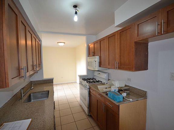 3rd image of 3415 Parsons Blvd #H6hh