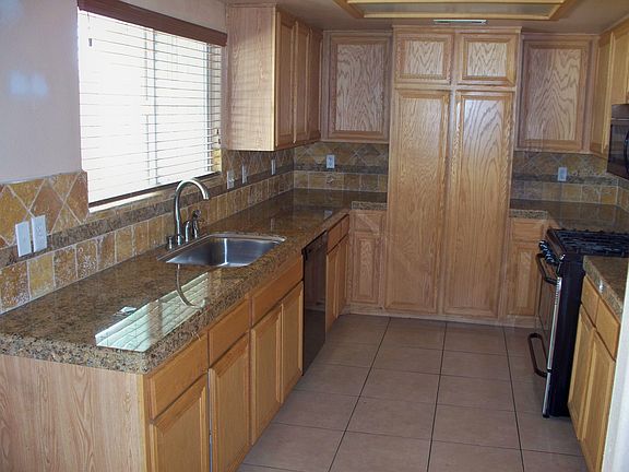 3rd image of 13117 Winona Way