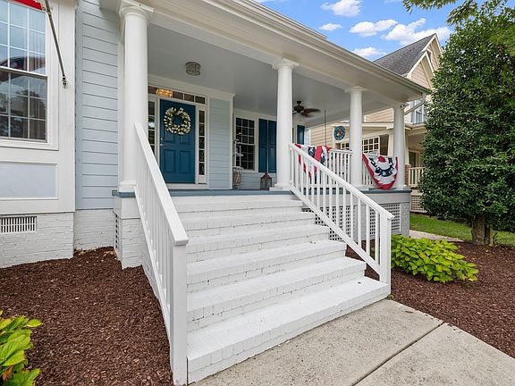 4th image of 122 Brookbank Hill Pl