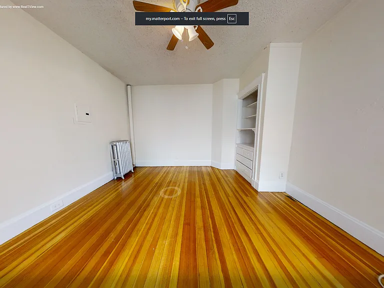 524 Cambridge St — Photo 2