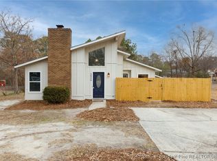 5924 Lakeridge Dr, Fayetteville, NC 28304