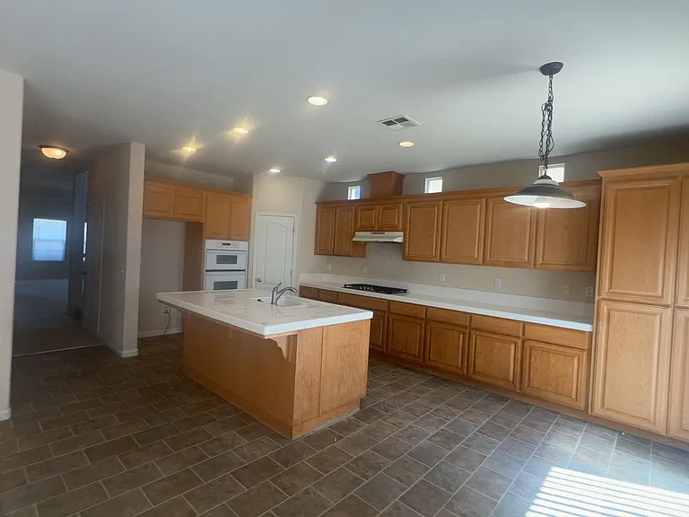 3519 Santiago Ct — Photo 8