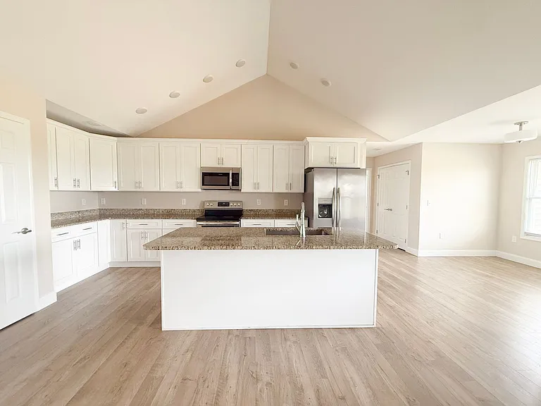 2731 Cook Rd — Photo 7
