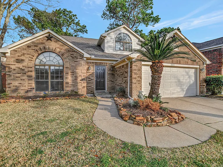 20431 Lone Star Oak St — Photo 2