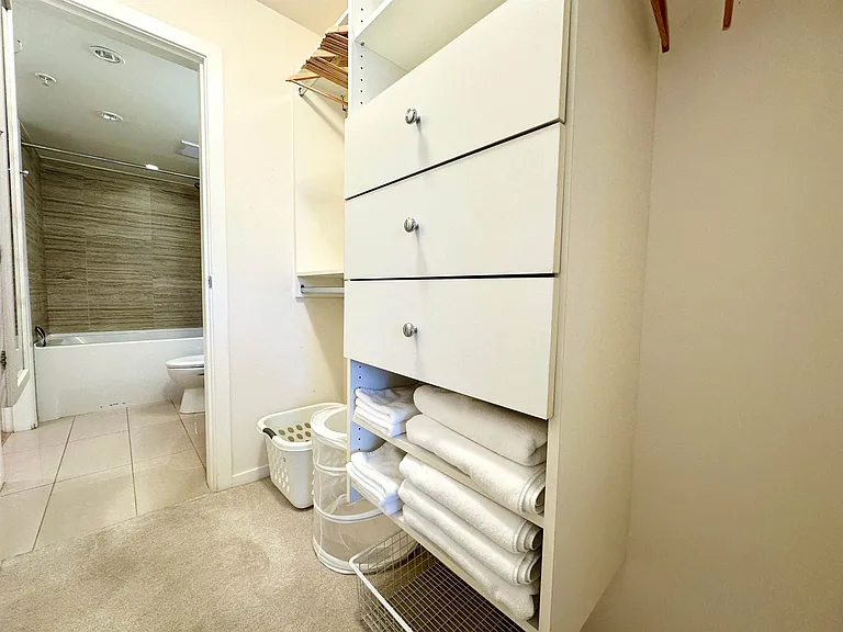1887 Crowe St #605 — Photo 12