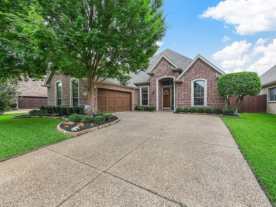 1st image of 5845 Crescent Ln