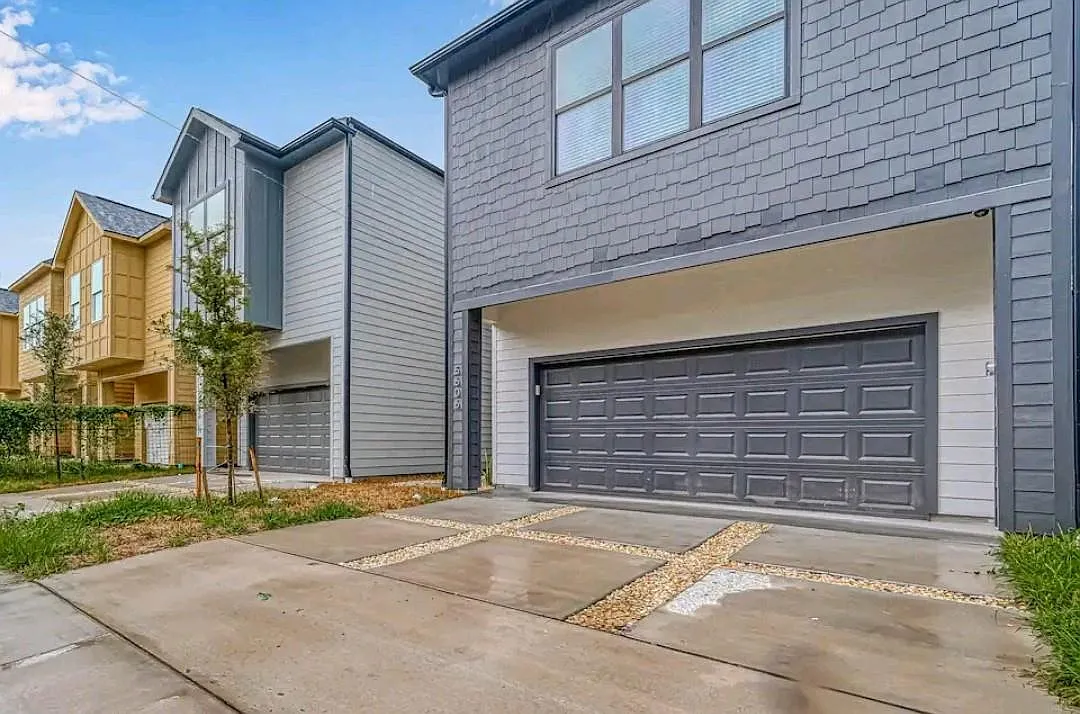 3 bed, 2.5 bath, 1745 sqft, $2,800 — Photo 3