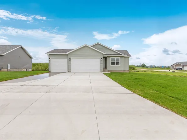 1725 Dalton St, Jesup, IA 50648