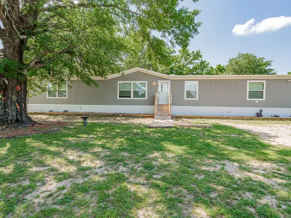 111 Butte Dr, Gun Barrel City, TX 75156