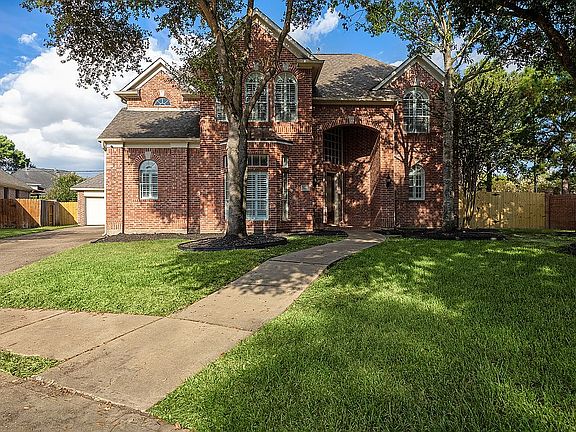3rd image of 6219 Canyon Run Ct