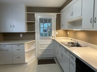 76 E Henderson Rd #A, Columbus, OH 43214