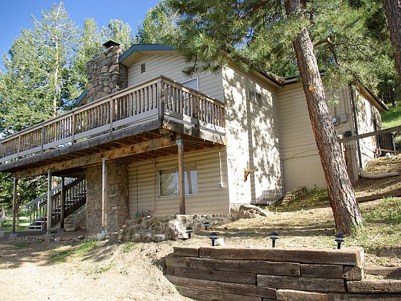 House from driveway.