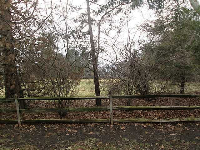 2nd image of 2507 Underhill Rd